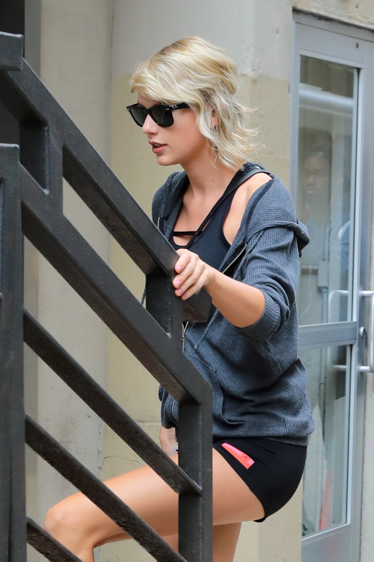 Taylor Swift Candids in New York Hot Celebs Home