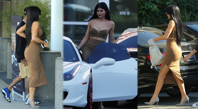 Kylie Jenner – Candids in Woodland Hills