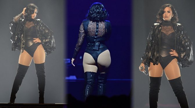 Demi Lovato – Performs Live in Florida
