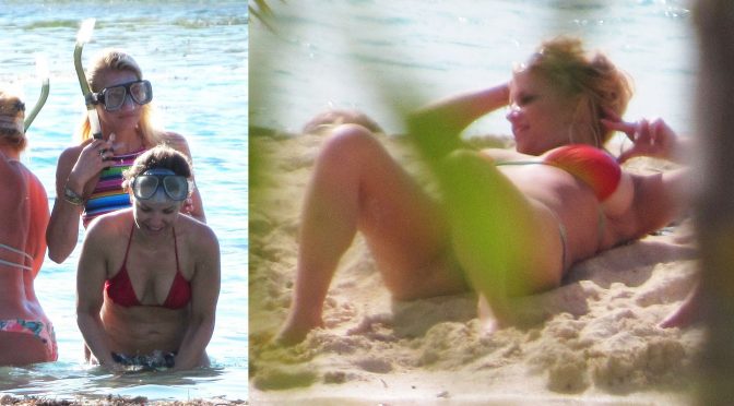 Jessica Simpson – Bikini Candids in French Polynesia