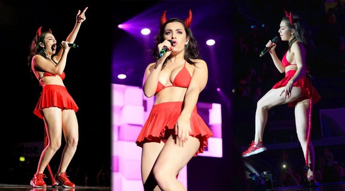 Charli XCX – Kiss Haunted House Party in London