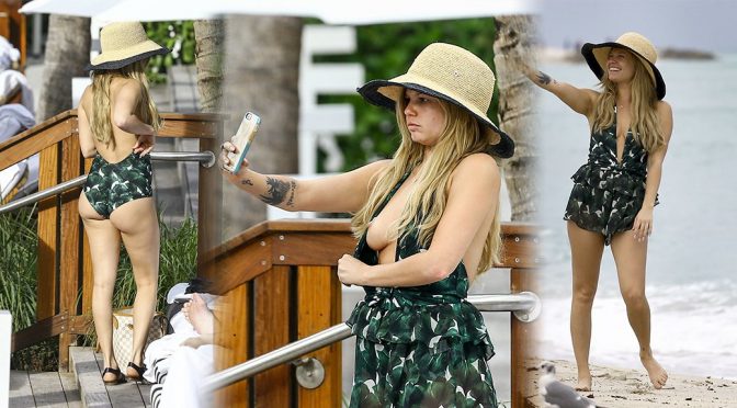 Chanel West Coast – Swimsuit Candids in Miami (Nipslip)