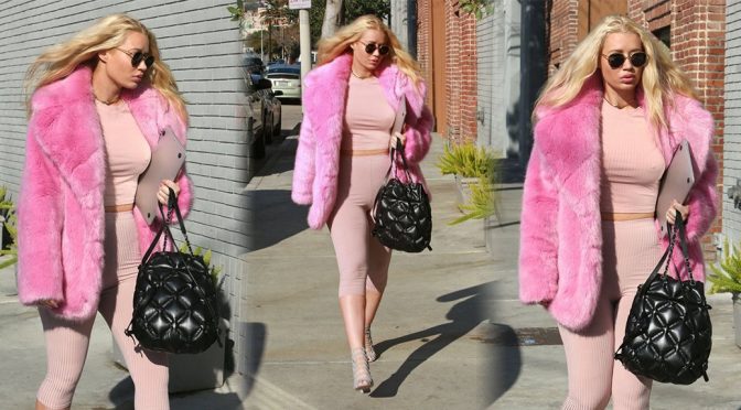 Iggy Azalea – Braless Candids in Los Angeles