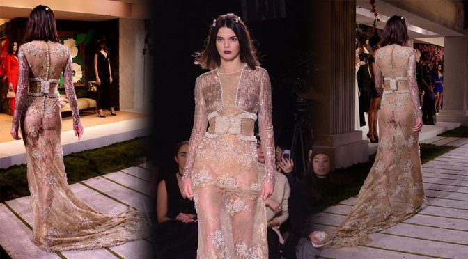 Kendall Jenner – La Perla Fall/Winter 2017 Fashion Show