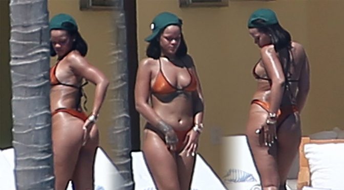 Rihanna – Bikini Candids in Mexico
