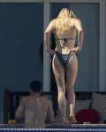 Sophie Turner shows great ass wearing a bikini in Cabo San Lucas Mexico