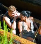 Ariel Winter braless in low-cut blouse giving greatview at her big breasts