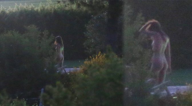 Emily Ratajkowski Nude