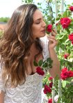 Kelly Brook show of her great breasts at Chelsea Flower Show in London