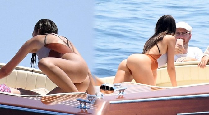Emily Ratajkowski – Swimsuit Candids in Italy