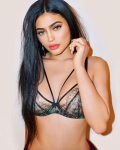 Kylie Jenner Sexy Bra