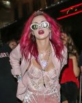 Bella Thorne Braless Boobs