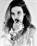 Bella Thorne Naked