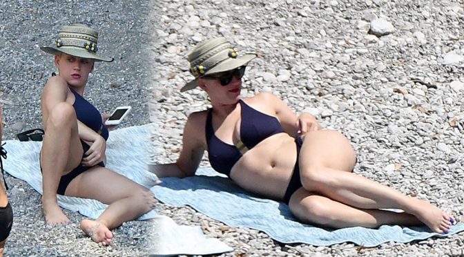 Katy Perry Bikini