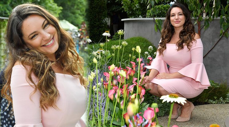 Kelly Brook – Hampton Cour Flower Show