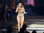 Mariah Carey Boobs