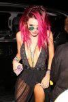 Bella Thorne Boobslip