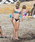 Doutzen Kroes Bikini Ass