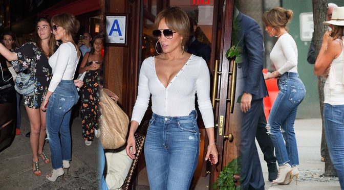 Jennifer Lopez Sexy Ass Boobs