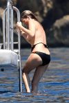 Kate Moss Bikini Topless ()