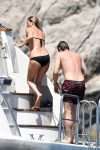 Kate Moss Bikini Topless ()
