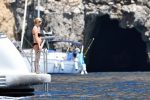 Kate Moss Bikini Topless ()