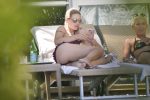 Michelle Hunziker Bikini ()