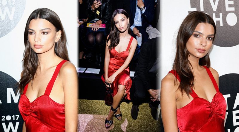 Emily Ratajowski – “Etam” Fashion Show in Paris