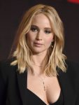 Jennifer Lawrence Cleavage