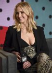 Jennifer Lawrence Cleavage
