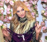Josephine Skriver Elsa Hosk ()