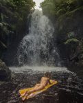 Sara Underwood Naked Ass