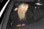Avrile Lavigne Upskirt