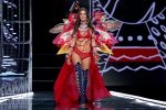 Alessandra Ambrosio ()
