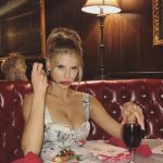Charlotte Mckinney Cleavage