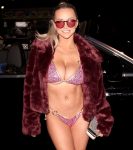 Lindsay Pelas