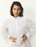 Bella Hadid ()