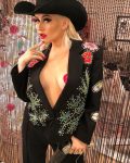 Christina Aguilera Braless Boobs