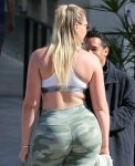 Iskra Lawrence