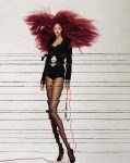 Rihanna ()