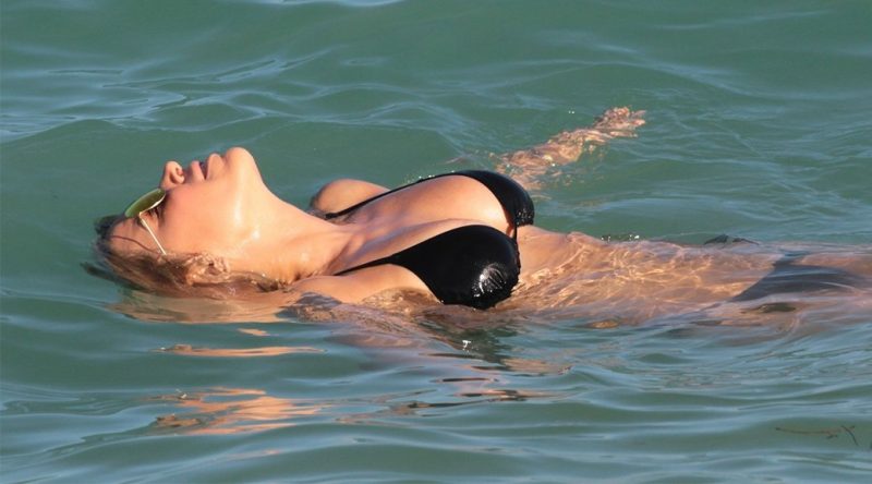Sylvie Meis – Bikini Candids in Miami
