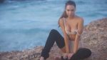 Alexis Ren