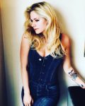 Avril Lavigne
