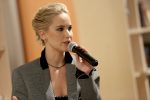 Jennifer Lawrence ()