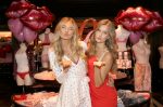 Josephine Skriver Romee Strijd
