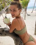 Nina Agdal Sexy Bikini