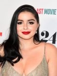 Ariel Winter Sexy Cleavage