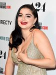 Ariel Winter Sexy Cleavage
