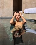 Emily Ratajkowski Sexy Bath
