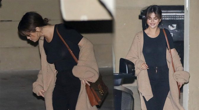 Selena Gomez Braless